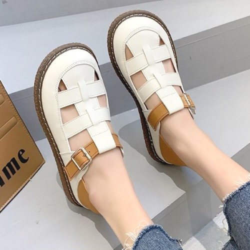 可愛いデザイン レトロ 丸トゥ 透かし彫り フラットヒール ワンシェイプバックル サンダル