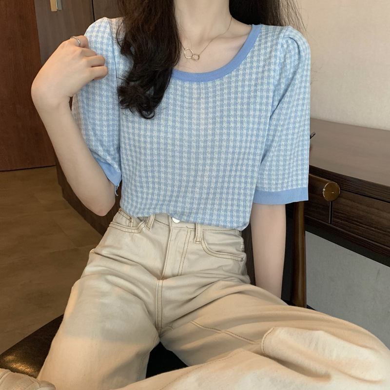 ブルー