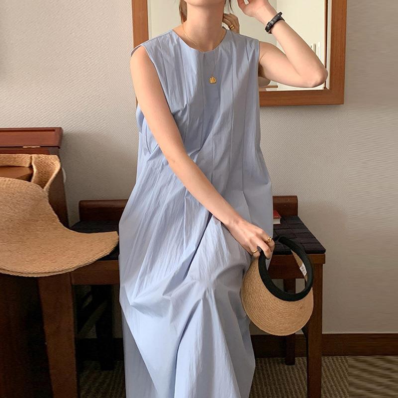 ブルー