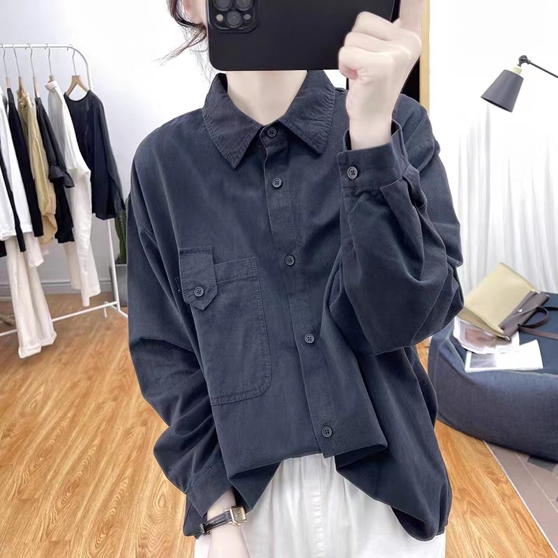 ブラック