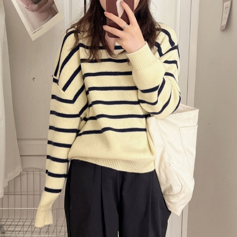 黒のストリップ