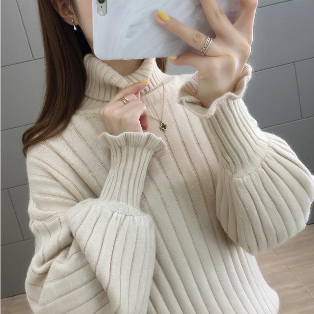 ベージュ