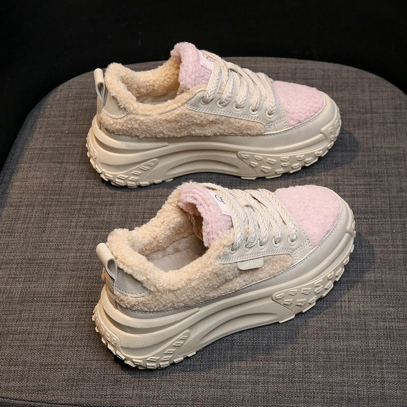 ピンク