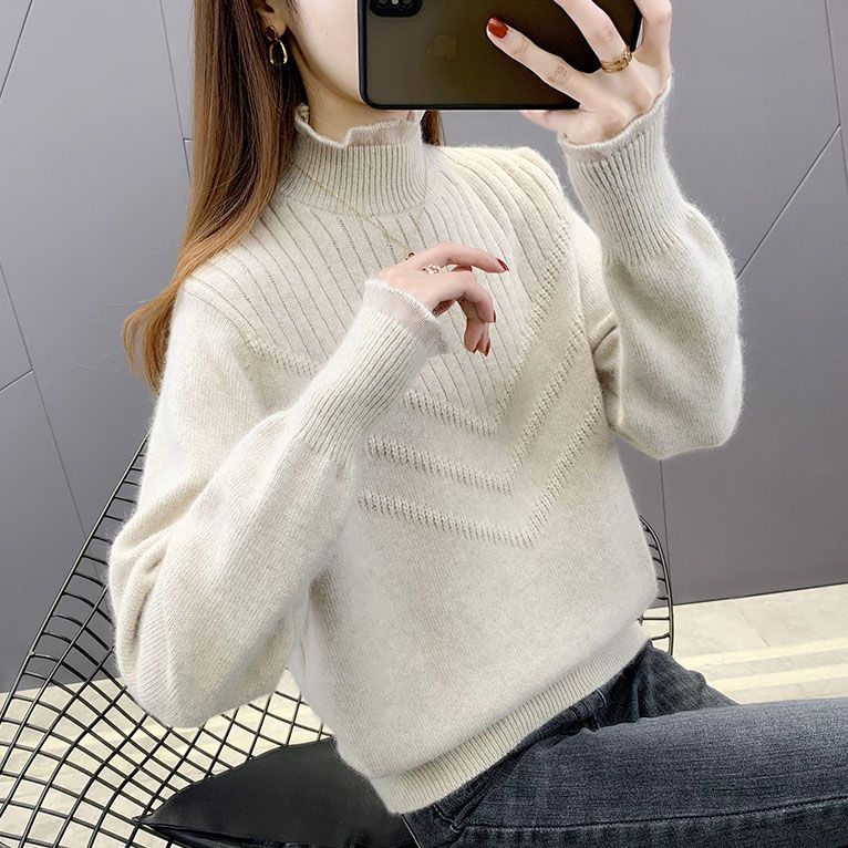 ベージュ