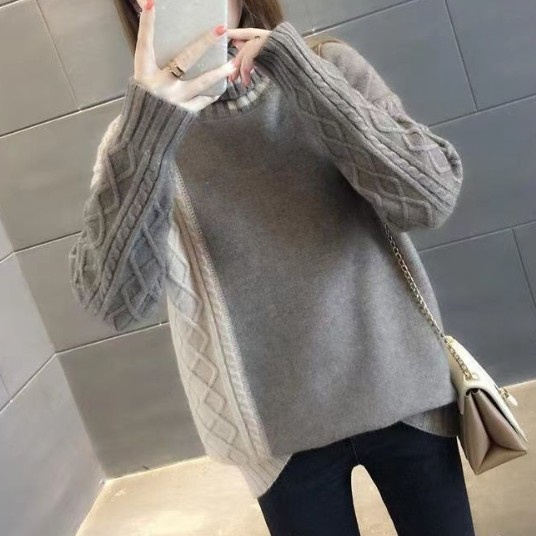 グレー