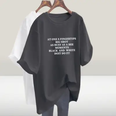 大きめのサイズ感 アルファベット ラウンドネック 半袖 体型カバー 合わせやすい Tシャツ 夏服 夏コーデ ファッション 今日のコーデ 大人コーデ レディース