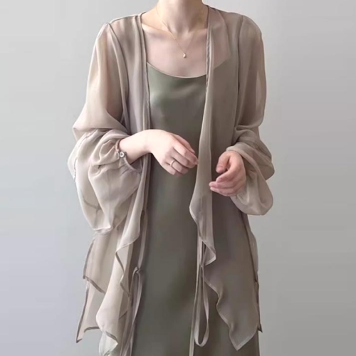おしゃれ度高め 女っぽさが漂う ランダムティアード 無地 レディース UVカット カーディガン 夏服 夏コーデ ファッション 今日のコーデ 大人コーデ レディース