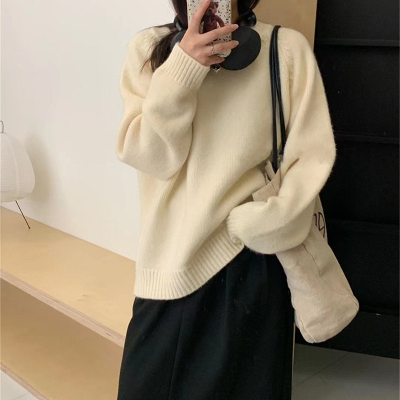 ベージュ