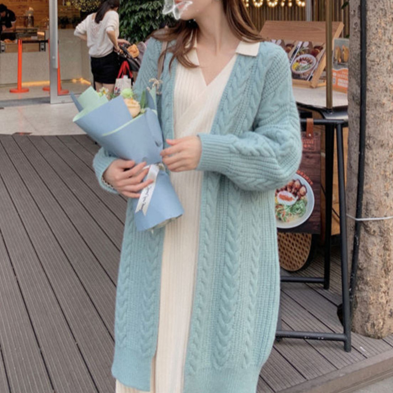 ブルー