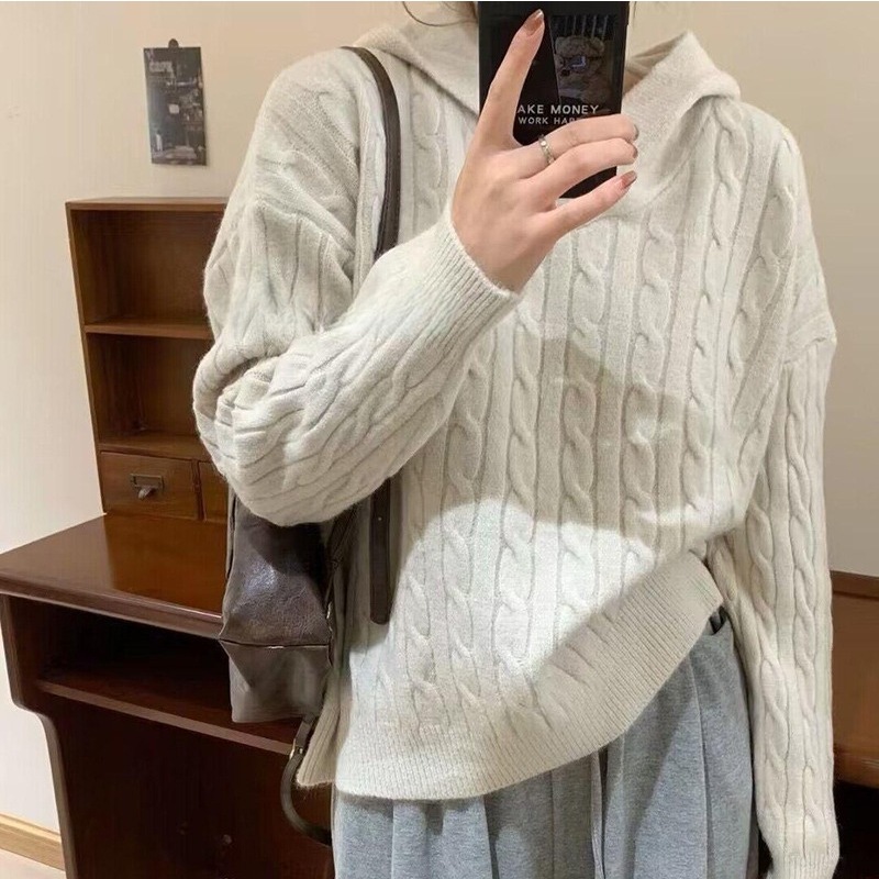 ベージュ