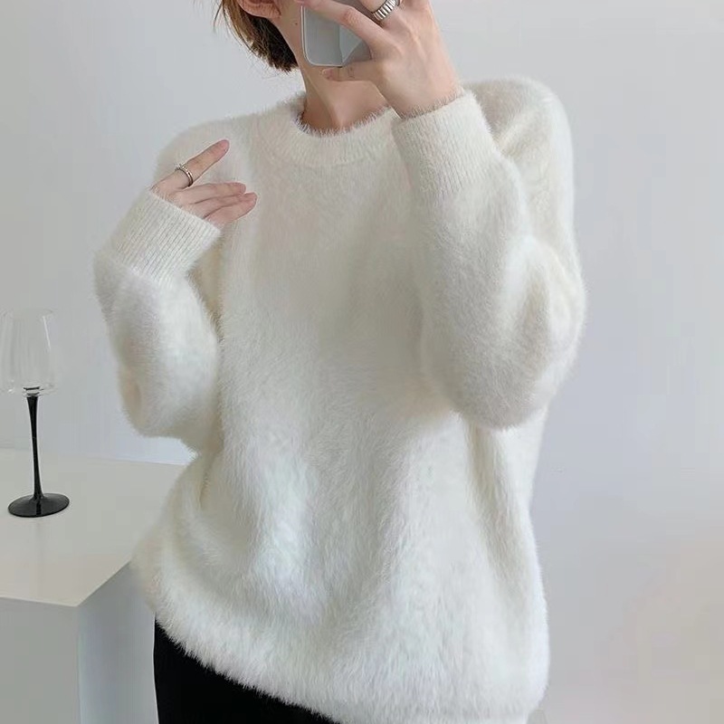ベージュ