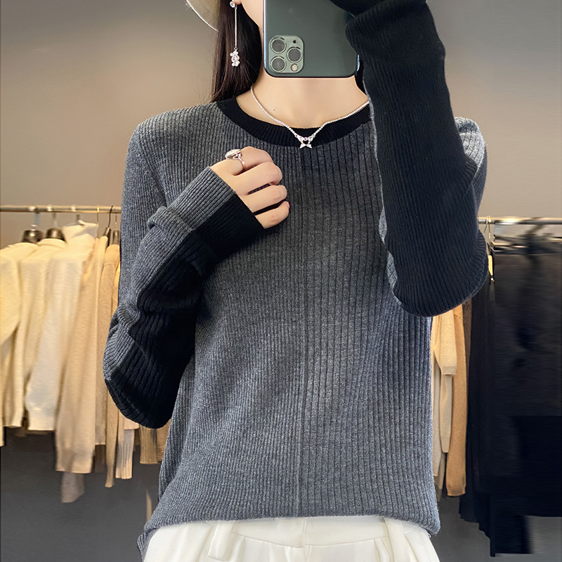 グレー