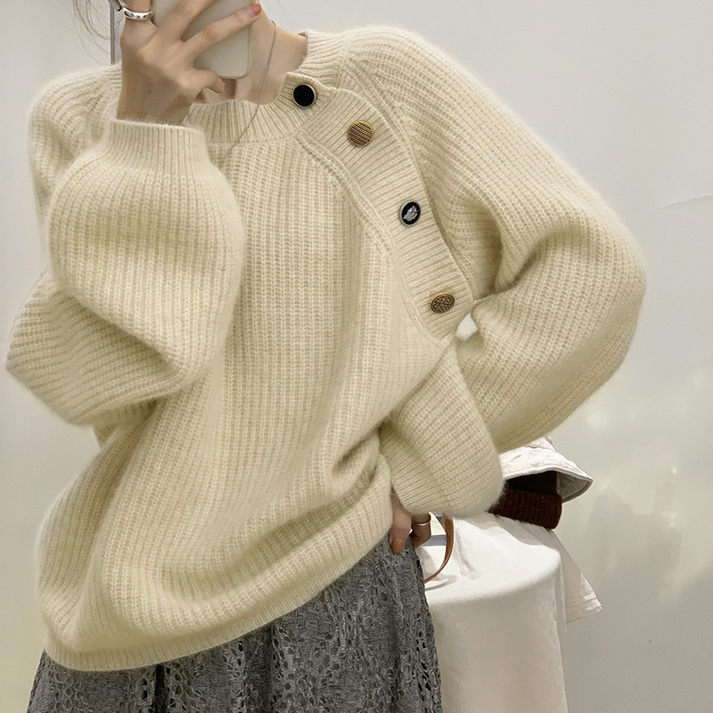 ベージュ