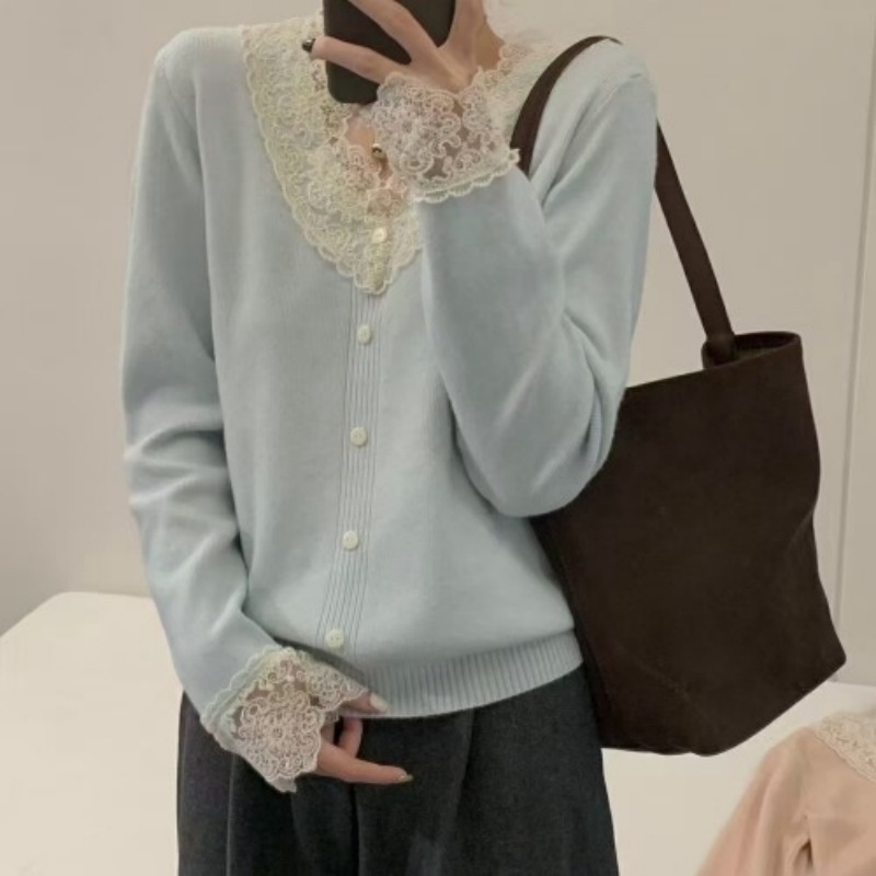 ブルー