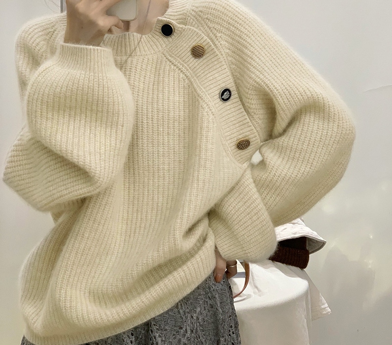ベージュ