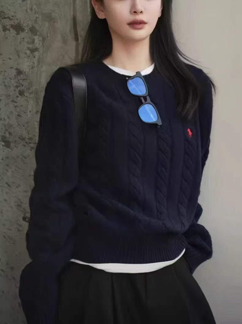 ネイビー