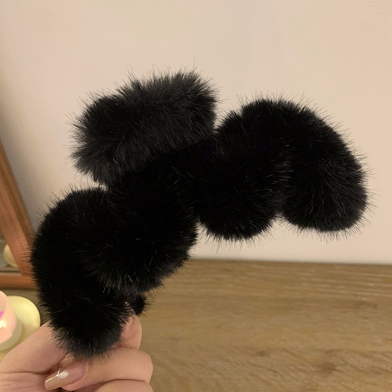ブラック