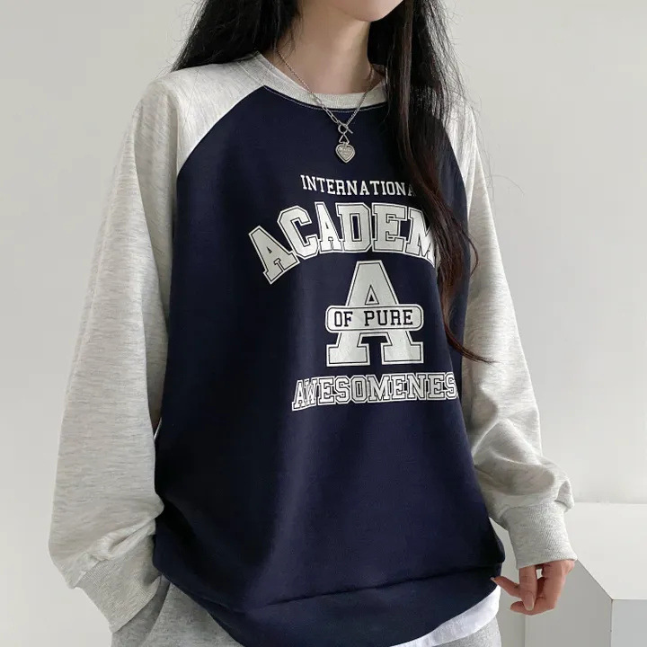 ネイビー