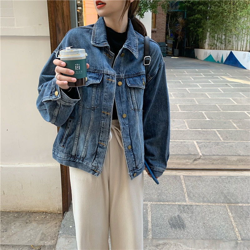 ブルー