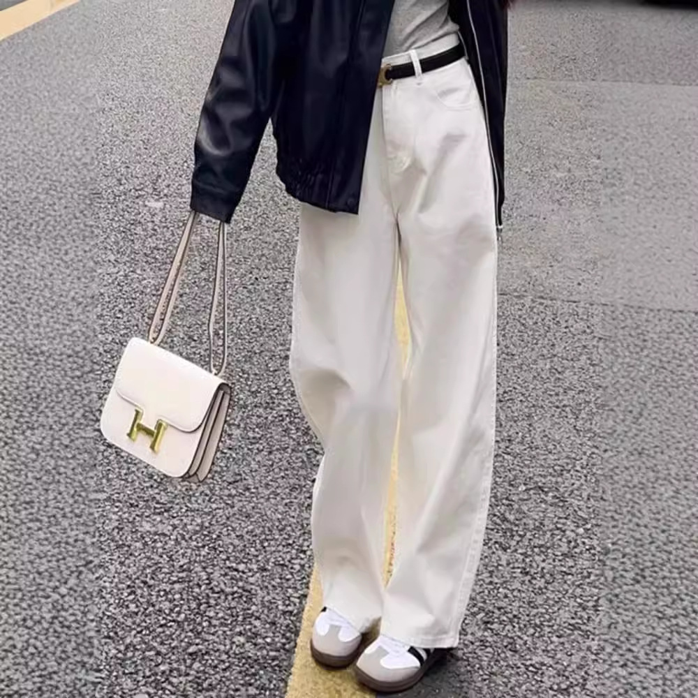 ホワイト