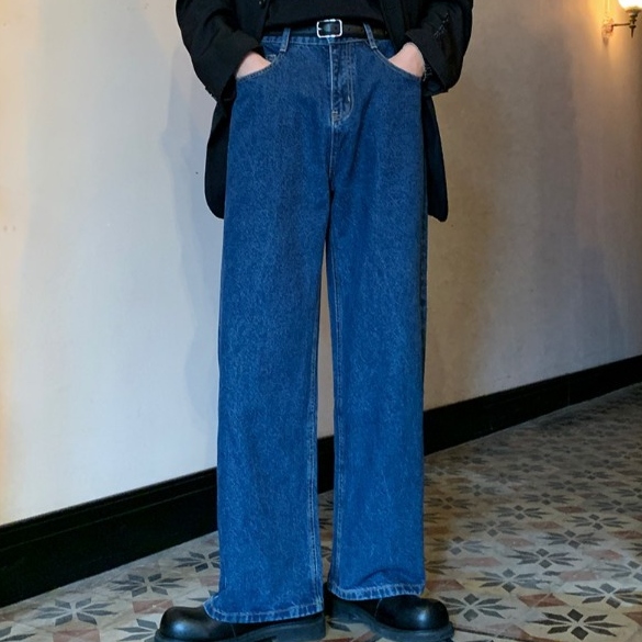 ダークブルー