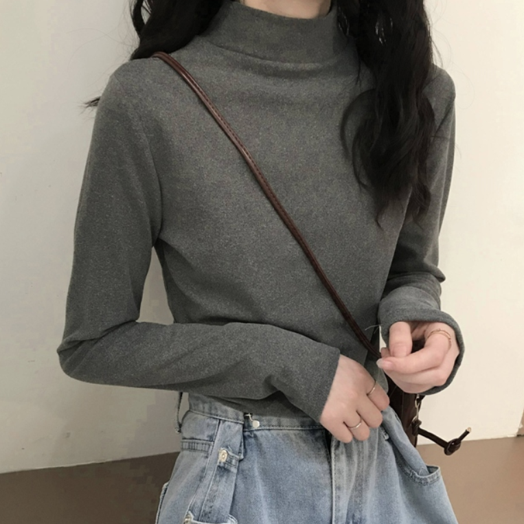 ライトグレー