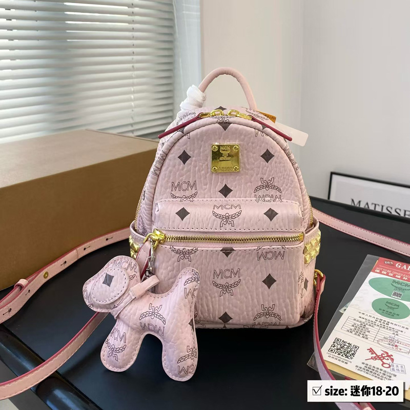ピンク