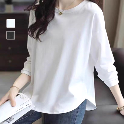 ソフト カジュアル シンプル 長袖 無地 ラウンドネック Tシャツ fashion ootd カジュアルコーデ ファッション コーディネート 今日のコーデ coordinate トレンドコーデ 着回しコーデ 大人コーデ 大人可愛い 大人ファ