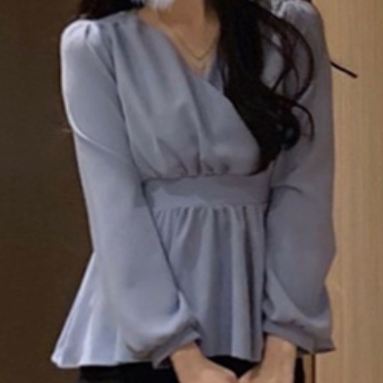 ブルー
