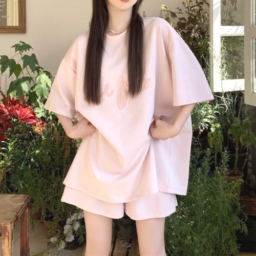 Tシャツ  ショートパンツ  セットアップ  カジュアル  半袖  ゆったり  ハイウエスト  夏服  新作  刺繍  【2点セット】  レディース  セットアップ