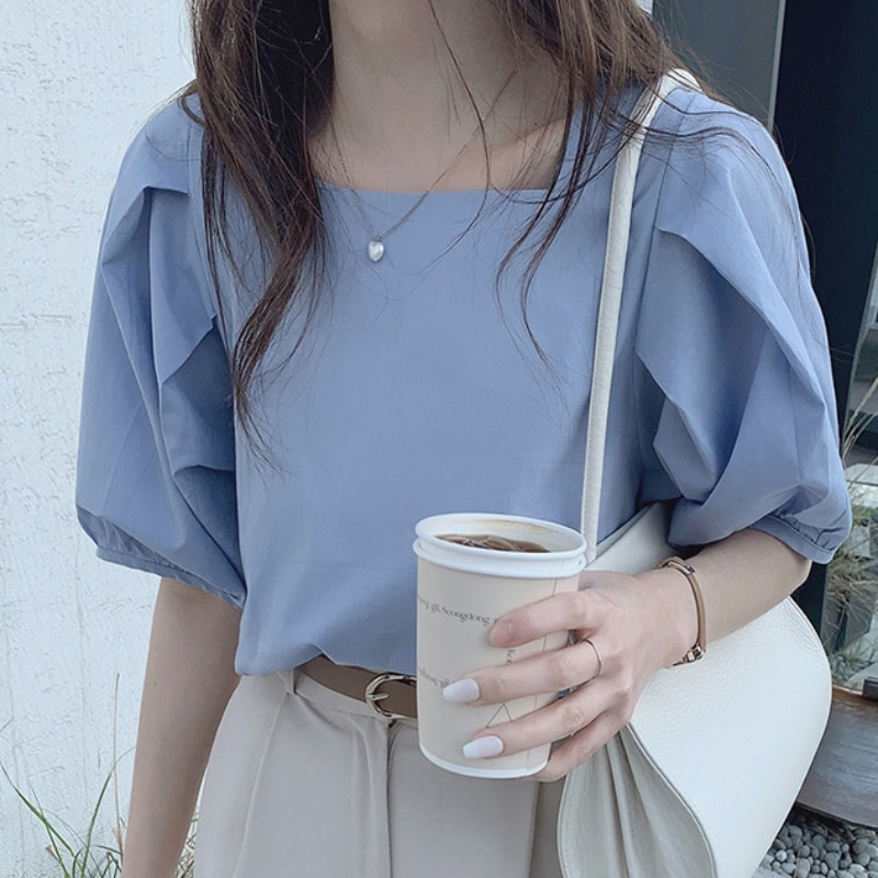 ブルー