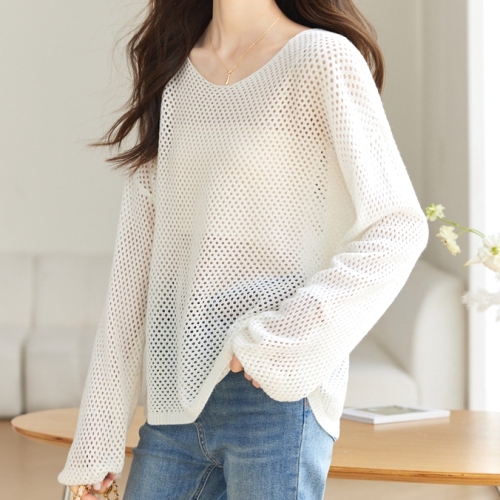 『大人が着たいアイテム』長袖無地ラウンドネックプルオーバー透かし編みファッションTシャツファッションcoordinateカジュアルコーデコーディネート今日のコーデ大人コーデレディースfashionootd春コーデ春服