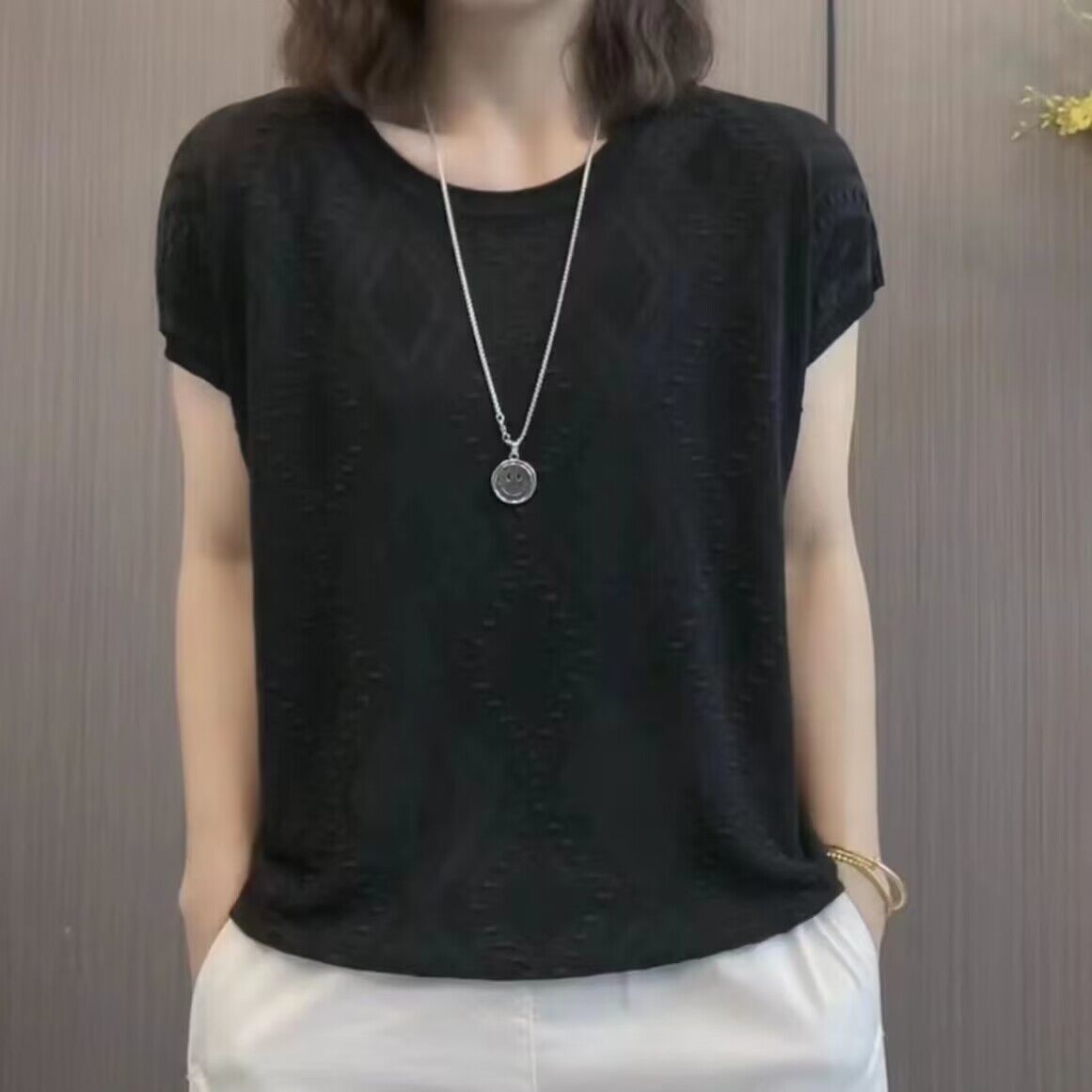 ブラック