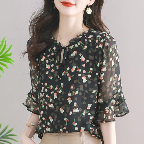 着回し自在！ ラウンドネック プリント フリル袖 七分袖 プルオーバー フェミニン シフォンシャツ fashion ootd カジュアルコーデ ファッション コーディネート 今日のコーデ coordinate トレンドコーデ 着回しコーデ 