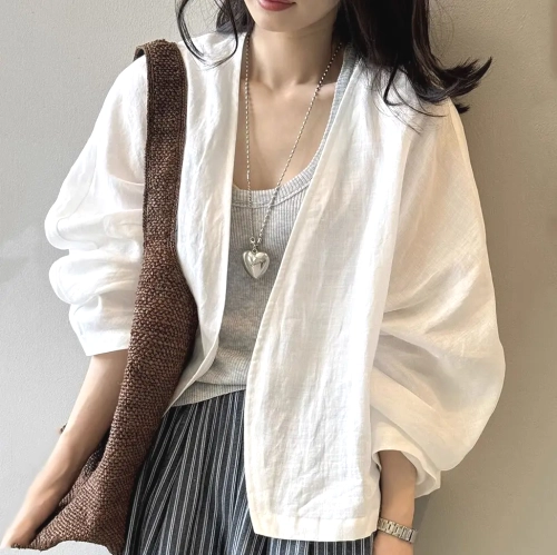 シャツ  カーディガン  ベージュ  アウター  長袖  どんなスタイルにも合う  ゆったり  夏服  文芸  日焼け止め  レトロ  レディース