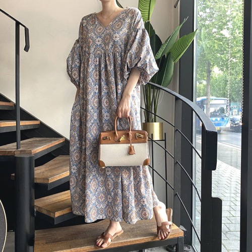 ★楽天1位★ロングワンピース夏半袖レディースきれいめロングロングワンピエスニックパフスリーブvネックフレアワンピースカジュアルゆったり体型カバー大きいサイズ着やせ花柄無地ビッグシルエット送料無料