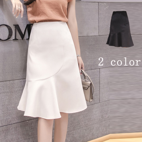 シンプル 無地 ハイウエスト 膝丈 マーメイドスカート fashion ootd カジュアルコーデ ファッション コーディネート 今日のコーデ coordinate トレンドコーデ 着回しコーデ 大人コーデ 大人可愛い 大人ファッション き
