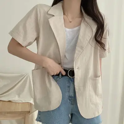 シンプル  カジュアル  スーツ / ジャケット  アウター  半袖  どんなスタイルにも合う  ゆったり  夏服  デザイン  折襟  気質  ポケット  トップス