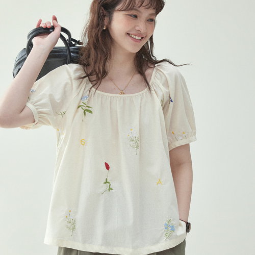 シャツ  パフスリーブ  コットン  スクエアネック  夏服  森ガール  コットン100%  M  新作  刺繍  レディース  トップス