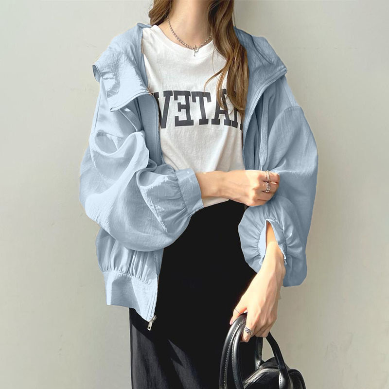 ブルー