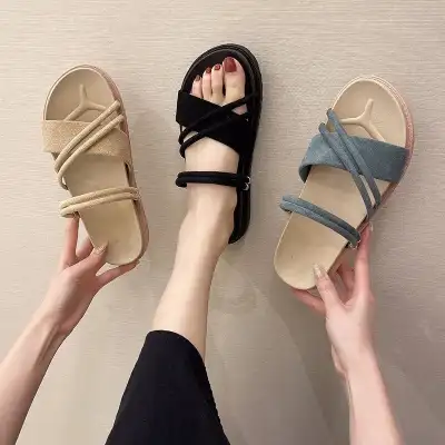 3色展開 着回し力抜群 ファッション感満々 シンプル 丸トゥ サンダル ブラック 黑 ホワイト 白 fashion ootd カジュアルコーデ ファッション コーディネート 今日のコーデ coordinate トレンドコーデ 着回しコーデ 
