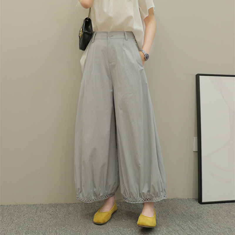 ライトブルー