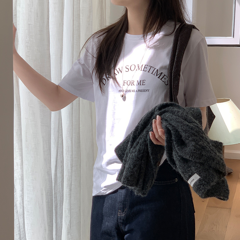 ホワイト