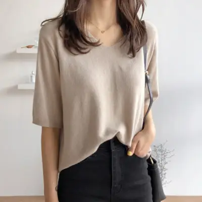 トレンドを先取り♪Vネック切り替え七分袖無地プルオーバーシンプルTシャツブラック黑ホワイト白グレーブルー青グリーンピンクイエローコーディネートカジュアルファッション着回しootd夏コーデ夏服レディース20代30代40代50代