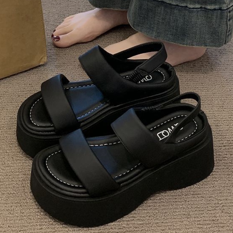 ブラック