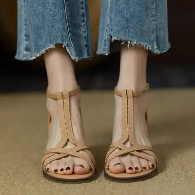 細見え エレガント ワンシェイプバックル ファッション ブロックヒール パンプス