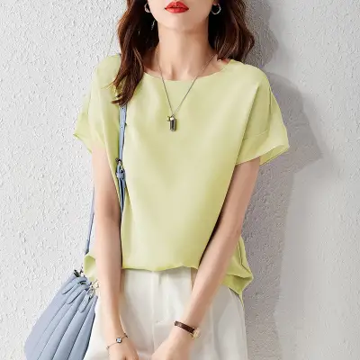 着回し自在！ ラウンドネック 平日 シフォン 半袖 無地 シンプル シフォンシャツ ブルー fashion ootd カジュアルコーデ ファッション コーディネート 今日のコーデ coordinate トレンドコーデ 着回しコーデ 大人コー