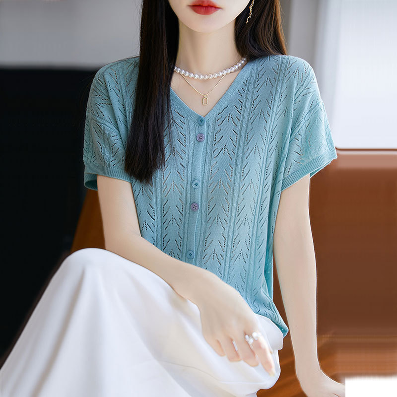 ブルー