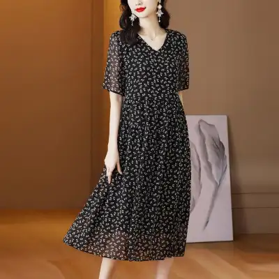 一番安い新作 半袖 Vネック 花柄 プリント Aライン ファッション ワンピース 大人 ootd 夏コーデ 夏服 レディース ファッション 20代 30代 40代 50代 カジュアル コーディネート トレンド 着回し