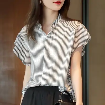 着回し力抜群 カジュアル 通勤/OL ストライプ柄 半袖 シャツ 大人 ootd 夏コーデ 夏服 レディース ファッション 20代 30代 40代 50代 カジュアル コーディネート トレンド 着回し